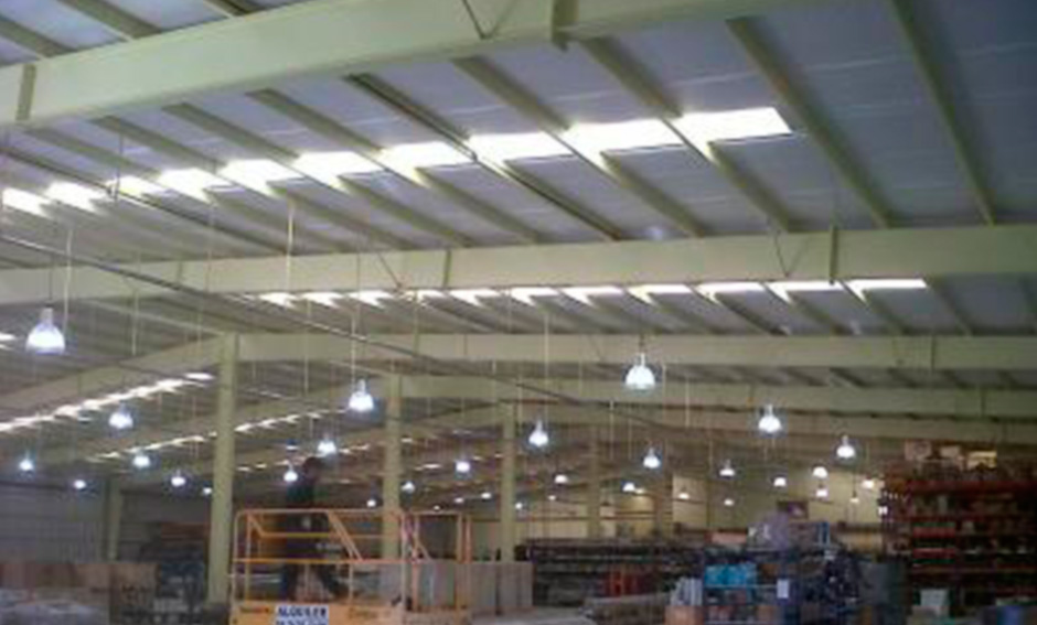 Iluminación en fábrica